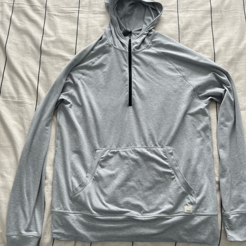 Vuori hoodie Mens Medium Gray Ponto Performance Sweater